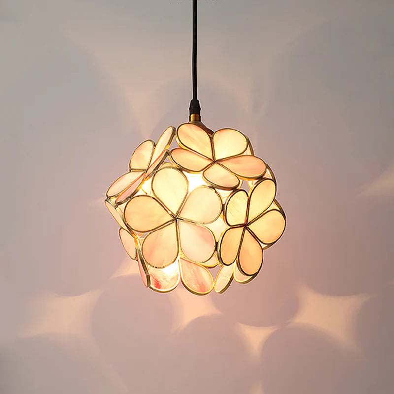 Artistic Stained Glass Pendant Lamp – Floral Elegance