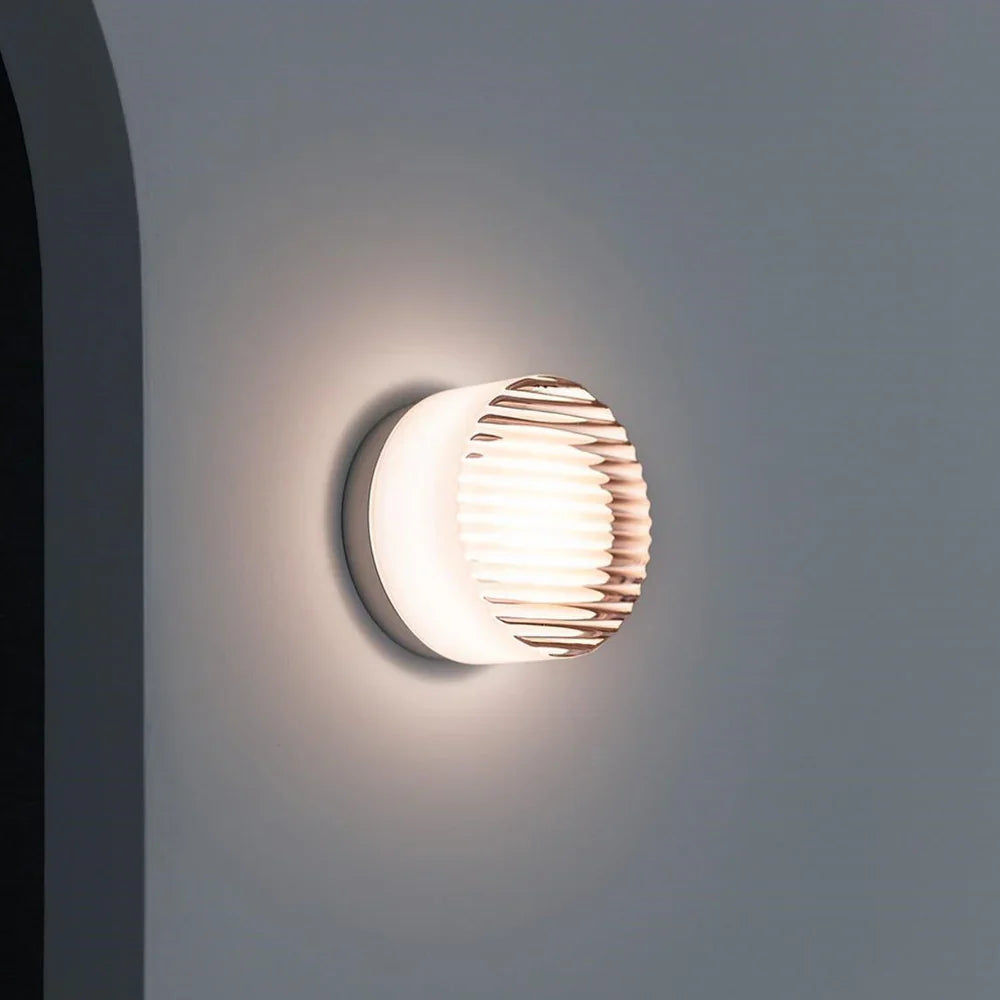 Modern Round LED Wall Light