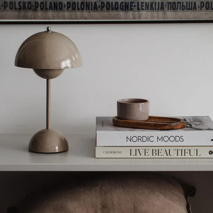 Wireless Minimalist Table Lamp