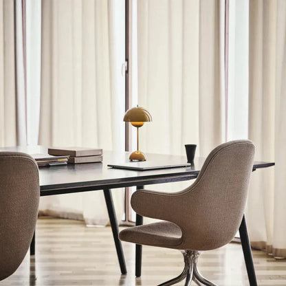 Wireless Minimalist Table Lamp