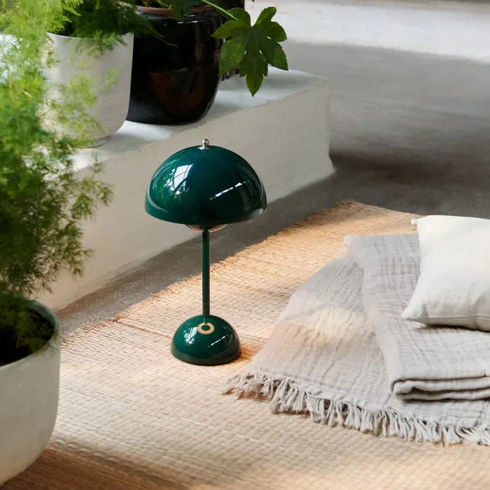 Wireless Minimalist Table Lamp
