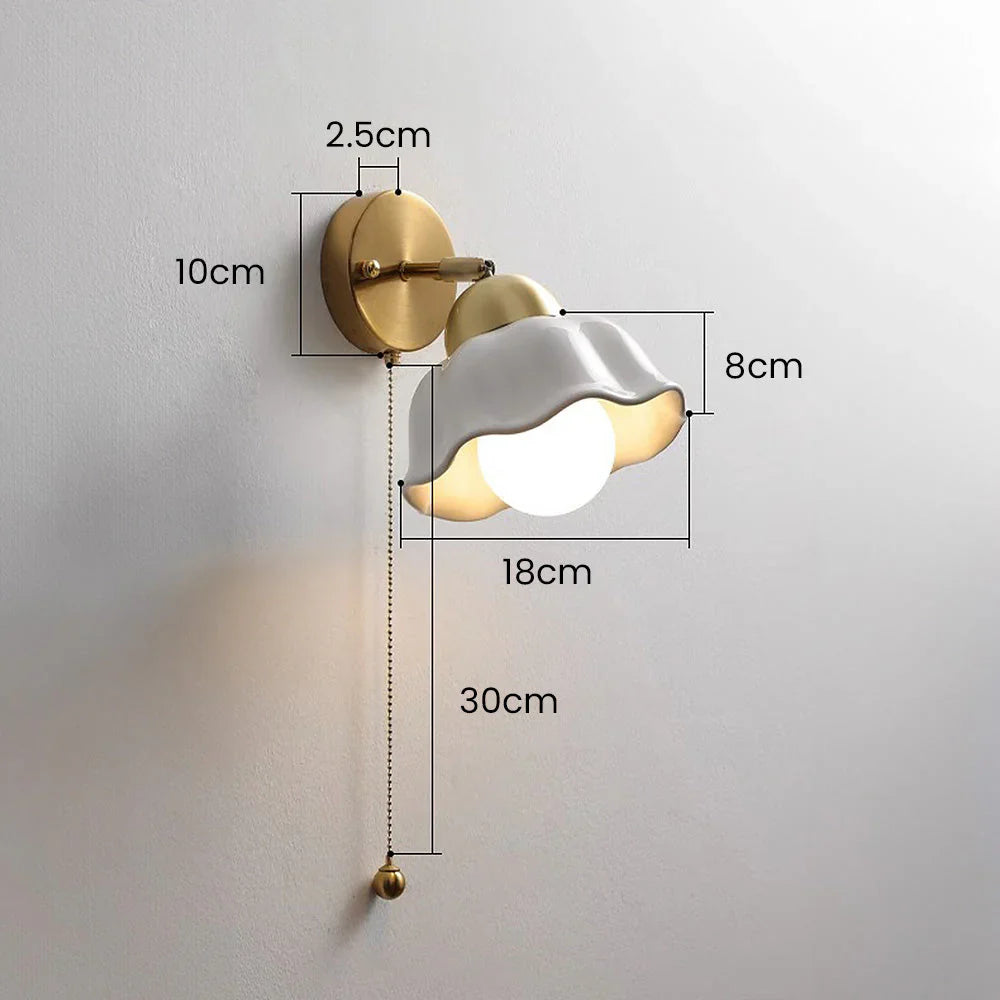 Wall Light with Wavy Shade and Pull Chain