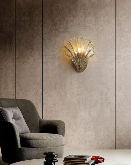 Shell-Shaped LED Wall Light – Elegant Brass and Glass Sconce