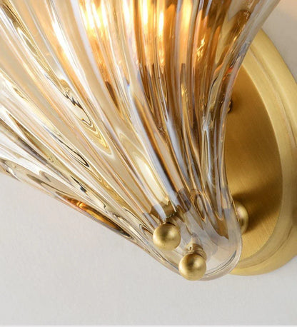 Shell-Shaped LED Wall Light – Elegant Brass and Glass Sconce
