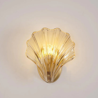 Shell-Shaped LED Wall Light – Elegant Brass and Glass Sconce