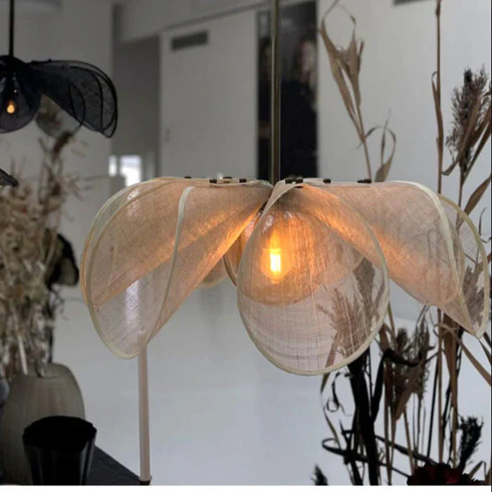 Floral Pendant Light – Boho-Style Decorative Design