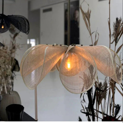 Floral Pendant Light – Boho-Style Decorative Design