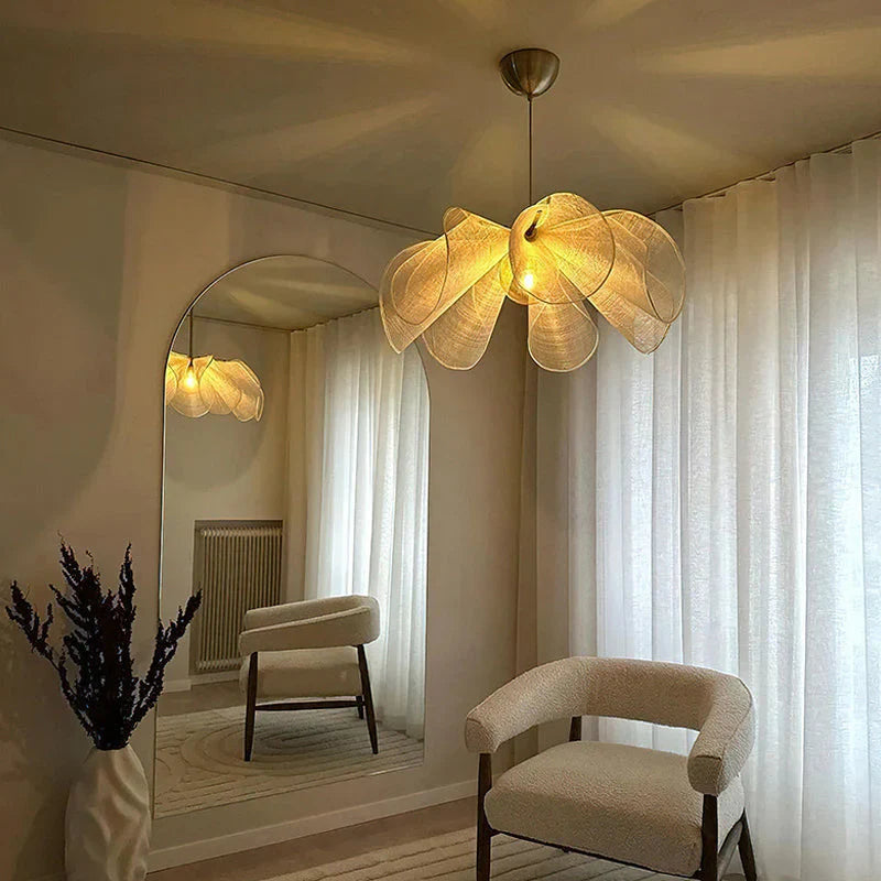 Floral Pendant Light – Boho-Style Decorative Design